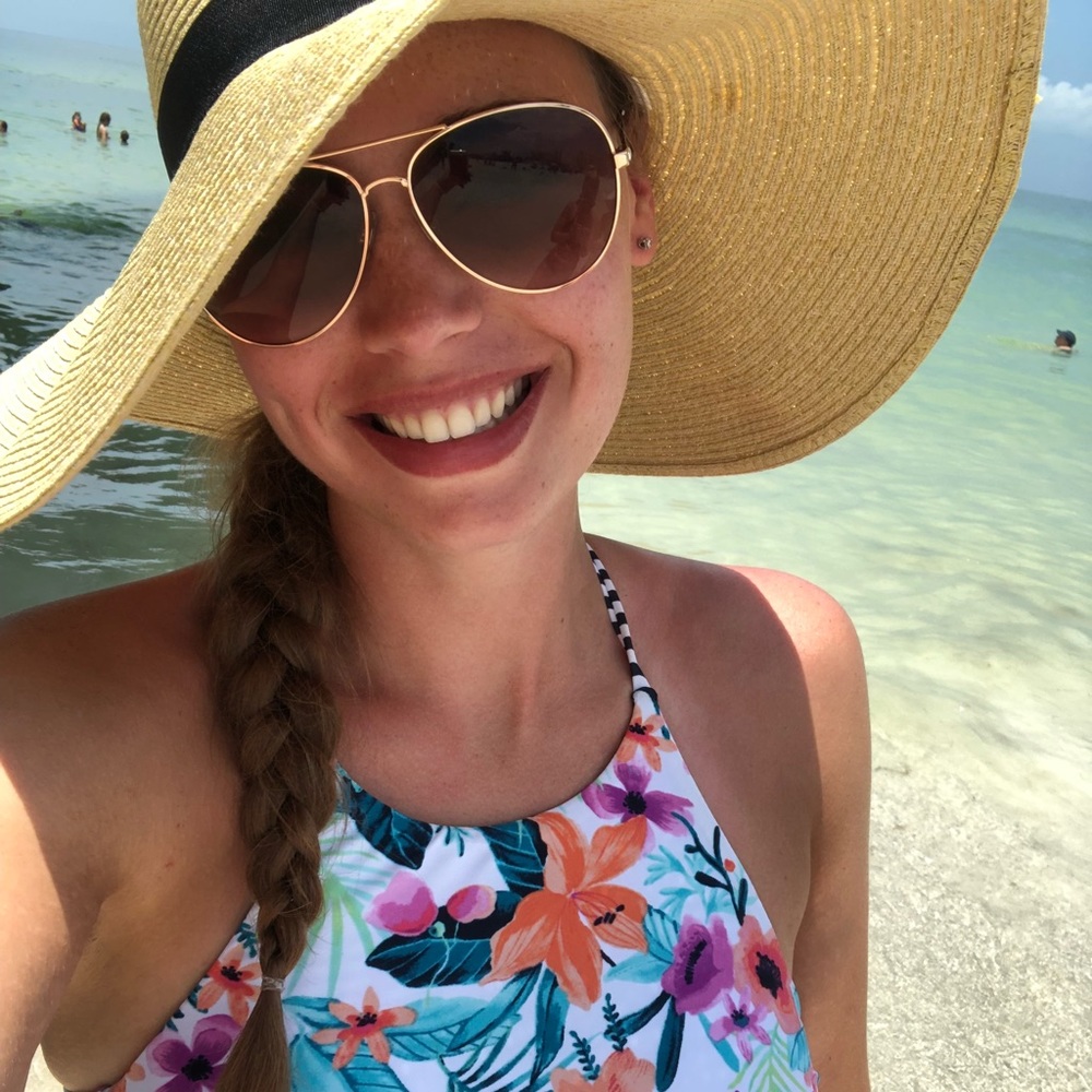 Meet your Posher, Hannah
